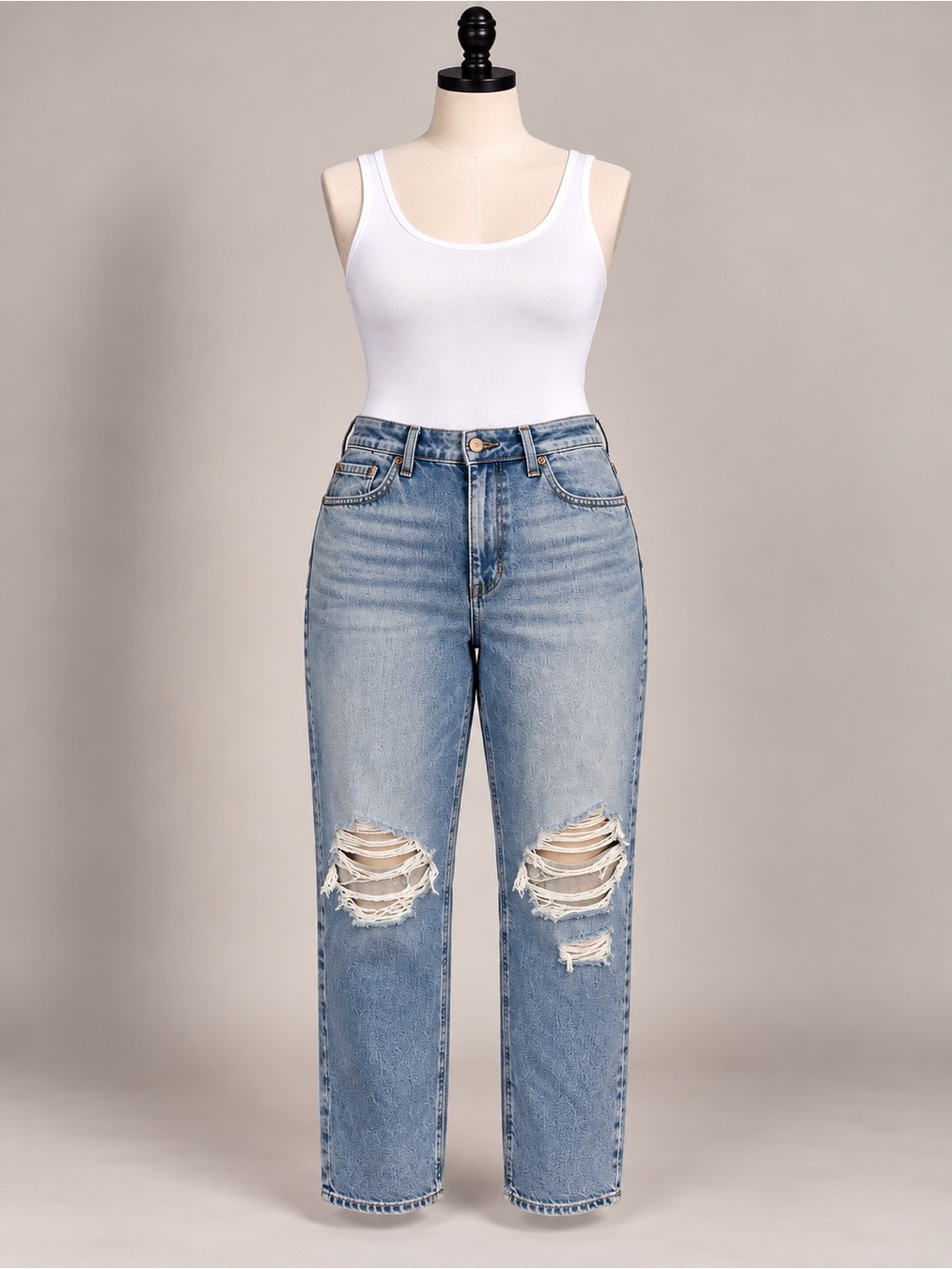 American Eagle Strigid Ripped Mom Jeans 16 Short Blown Out Blue High Rise